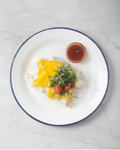 Burritos farciti con caponata di verdure alla siciliana