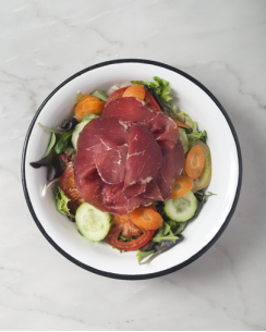 Insalata mista con bresaola
