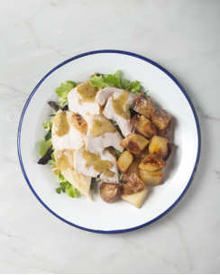 Tagliata di pollo speziato con patate al forno